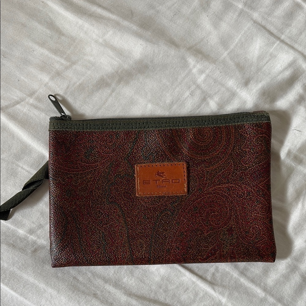 Great condition.Authentic Etro Milano Paisley Brown and green Clutch